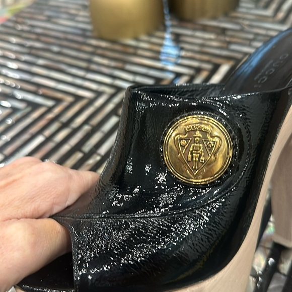 Gucci Black Patent Leather Hysteria Platform Clogs - Picture 11 of 11